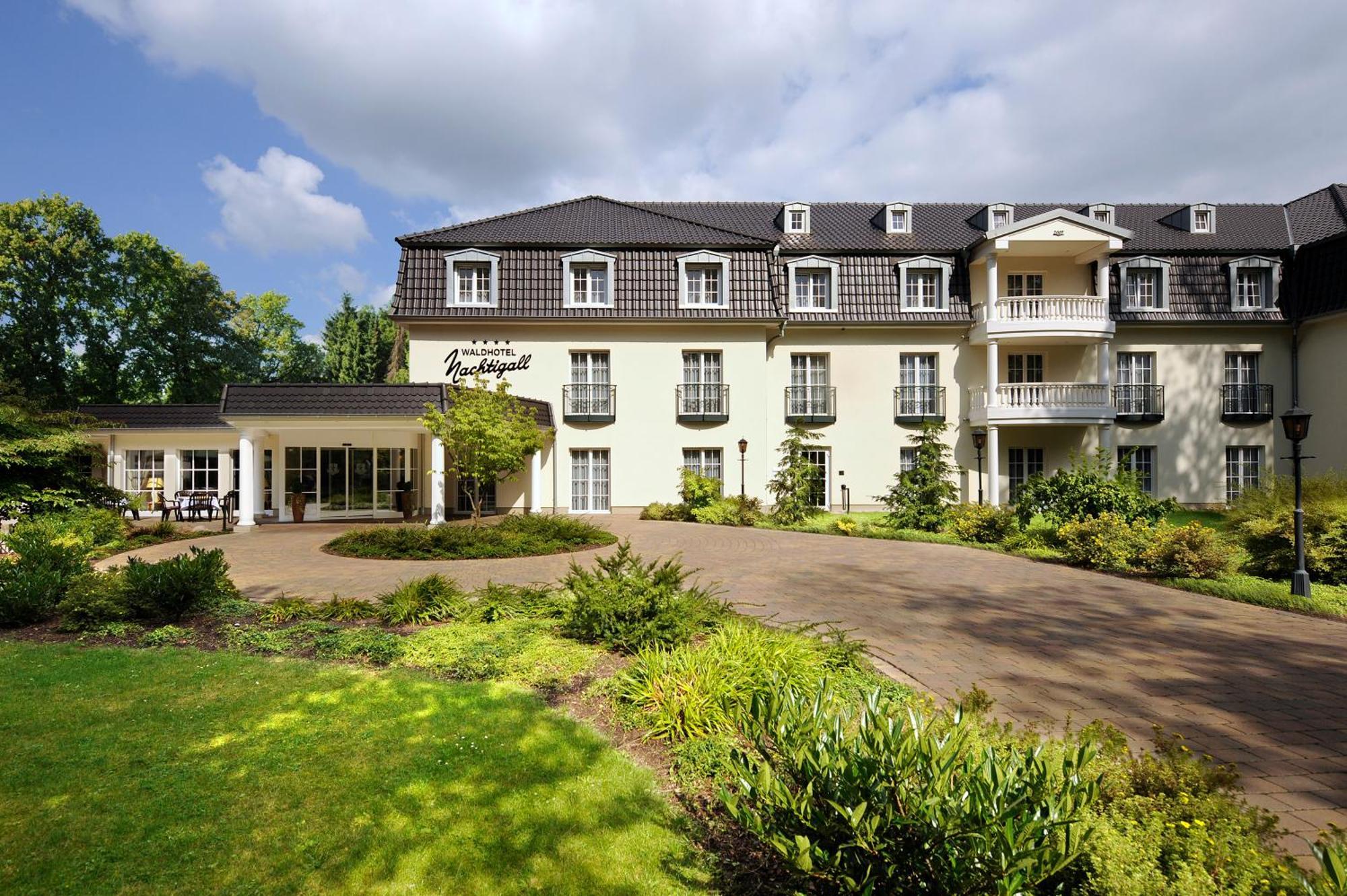 Waldhotel Nachtigall Paderborn Ngoại thất bức ảnh
