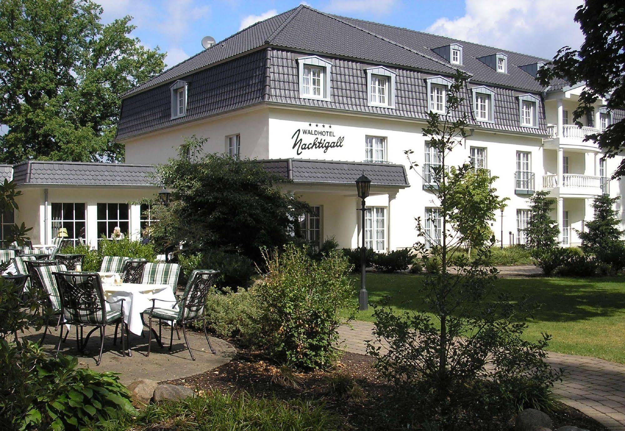 Waldhotel Nachtigall Paderborn Ngoại thất bức ảnh